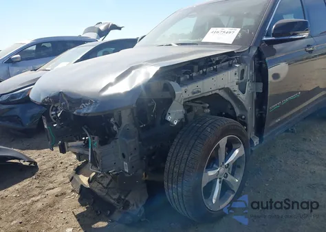 2021 Jeep Grand Cherokee L Limited 4X2 из США, поврежденный, VIN 1C4RJJBG4M8211665